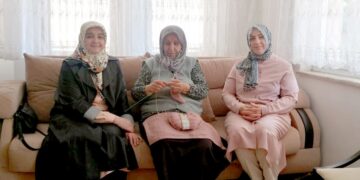 Bayram Öncesi Güngörmüşler Ziyaret Ediliyor