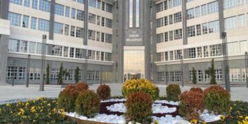 Bayramlaşma, Belediye Önünde Yapılacak