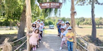 Minik Eller Hobi Bahçesi’nde Doğayla Buluştular