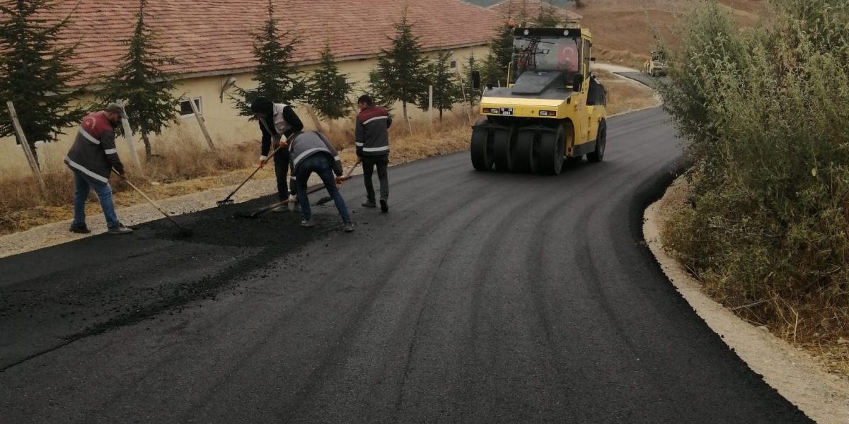 Ortaköy’e 1400 Metre Asfalt