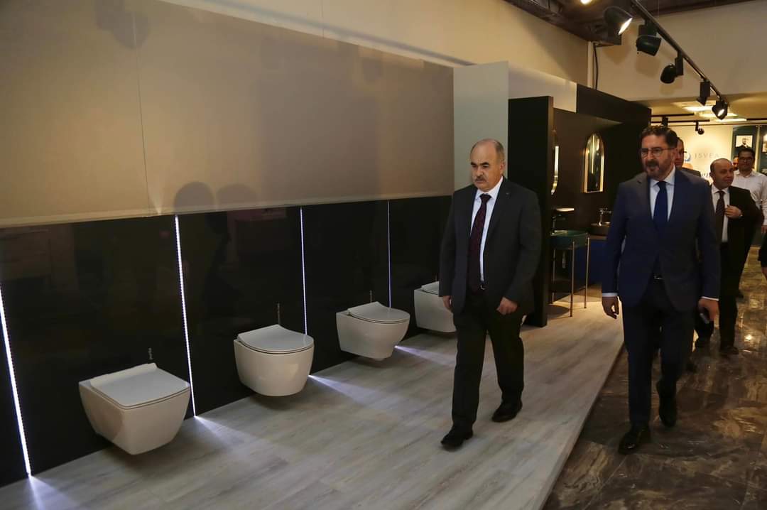 Vali Dağlı, Ece Seramik Tesislerini Gezdi
