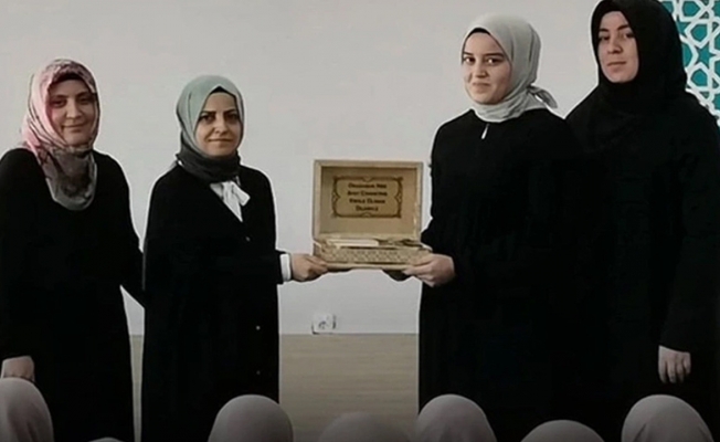 Lise Öğrencisi 8 Ayda Hafız Oldu