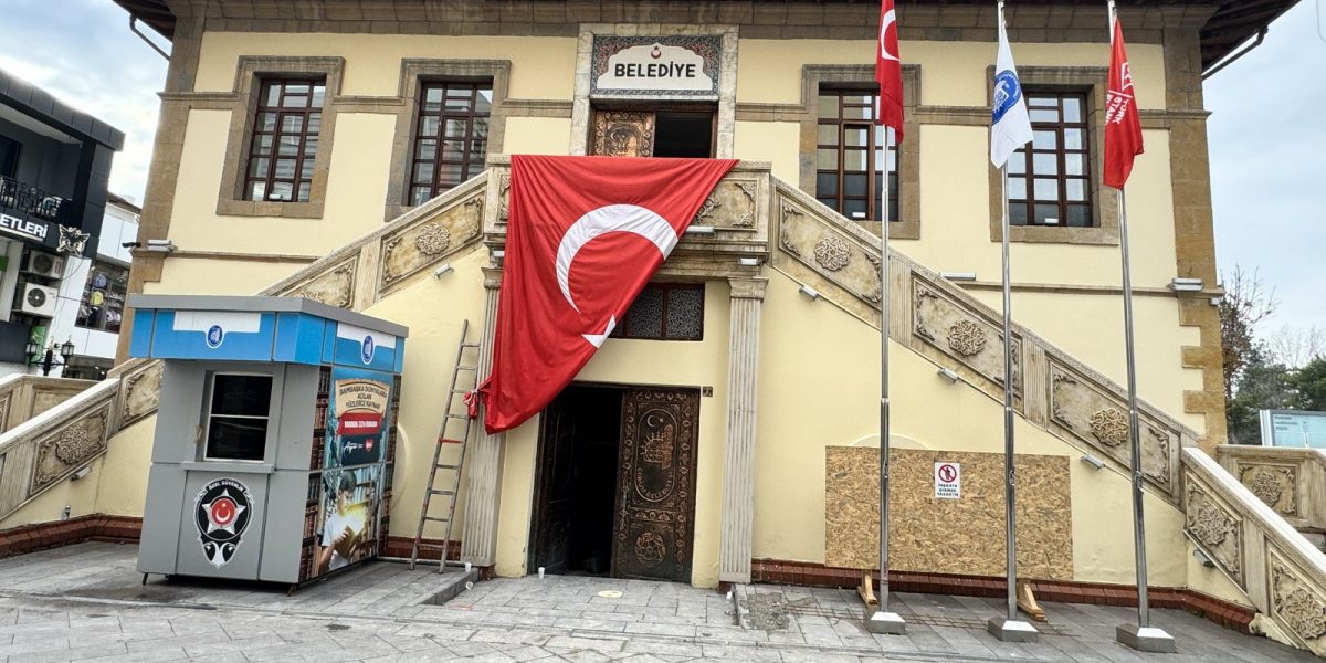 7/24 Kütüphane İçin Çalışmalar Sürüyor