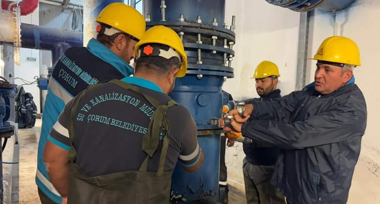 Belediye Su Arızasını Kısa Sürede Çözdü