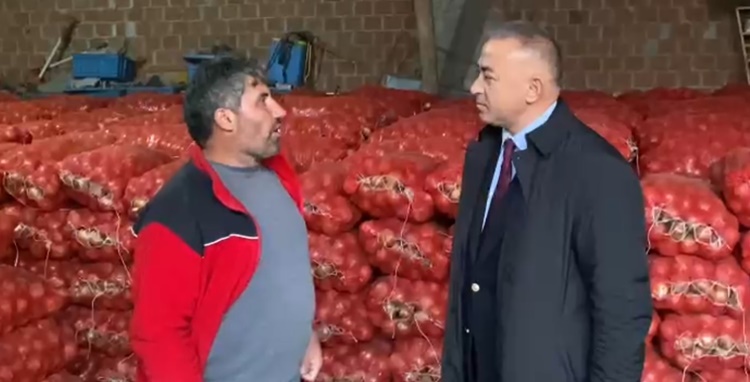 Çorum’da Soğan Üreticisi İsyan Etti