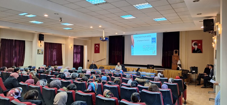 Çorum Belediyesi’nden “İş Sağlığı” Eğitimi