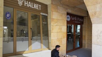 Halk Et ve Veli Paşa Kahvecisi Bedesten’de