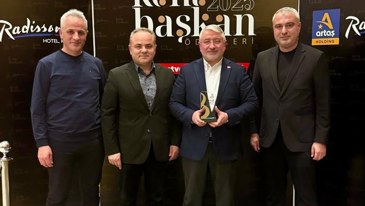 “Yılın Belediye Başkanı” Dr. Halil İbrahim Aşgın