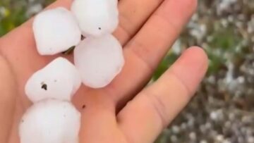 Çorum’a Ceviz Büyüklüğünde Dolu Yağdı