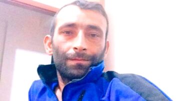 Kardeşiyle Aynı Kaderi Yaşadı