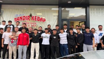 Muhtar Biçer Tarih Yazan Gençleri Ağırladı