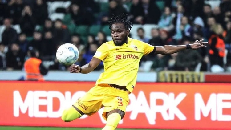 Çorum Fk’ya Kayserispor’dan Stoper