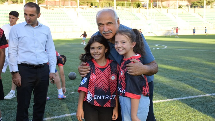 İskilip’te Sokaklar Çocuk Sesleriyle Şenleniyor