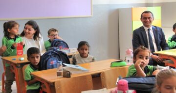 Öğrencilere Çanta Ve Kırtasiye Malzemesi Desteği!