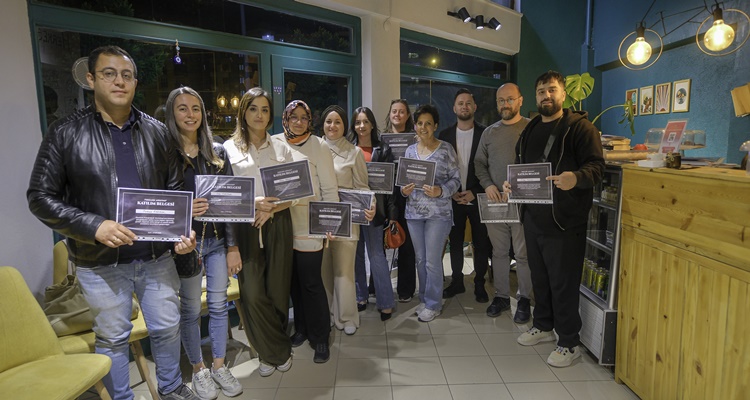 Fotoğraf Tutkunları Atölye Çalışmasında Buluştu