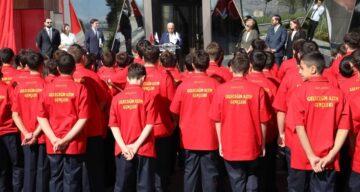 Ahlatcı Holding, Geleceğin Ustalarını Yetiştiriyor