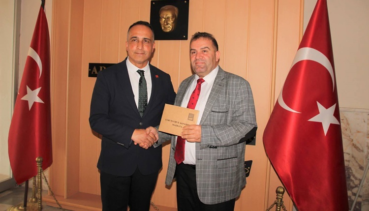 CHP’li Solmaz Mazbatasını Aldı