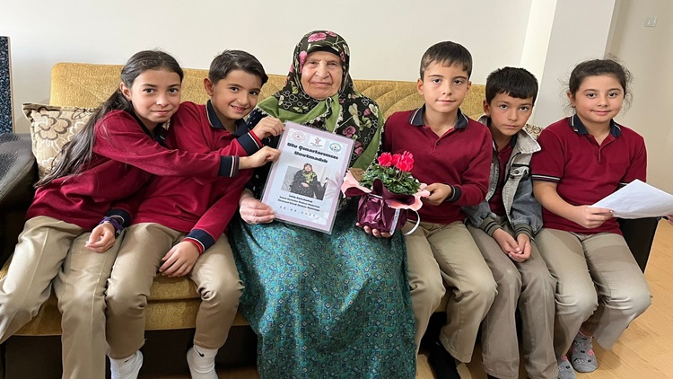 Fatma Teyze Gönülleri Isıttı