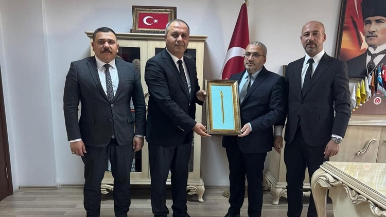MHP ve Ülkü Ocakları’ndan İl Milli Eğitim Müdürü’ne Ziyaret