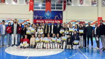Dünya Kız Çocukları Günü Taekwondo Turnuvası Gerçekleşti