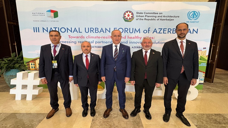 Başkan Aşgın, Azerbaycan’da 3. Ulusal Şehircilik Forumu’na Katıldı