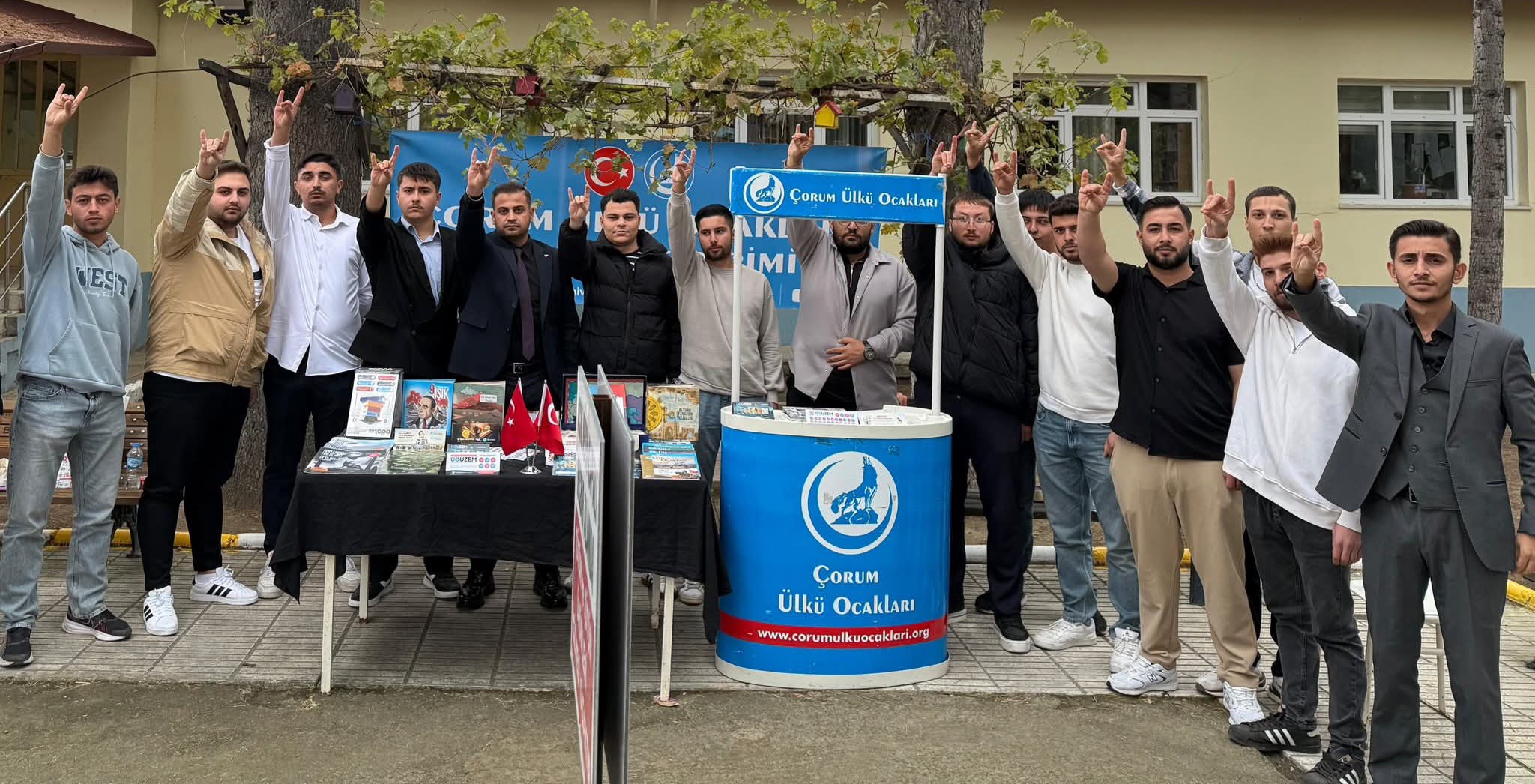 Ülkü Ocakları’ndan Üniversite Tanıtım Standı