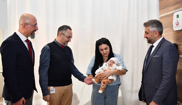 İlk Defa Özofagus Atrezisi Ameliyatı Başarıyla Gerçekleştirildi