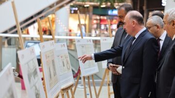 Cumhuriyetin Temelleri ve Bayram Coşkusu Sergilerde Buluştu