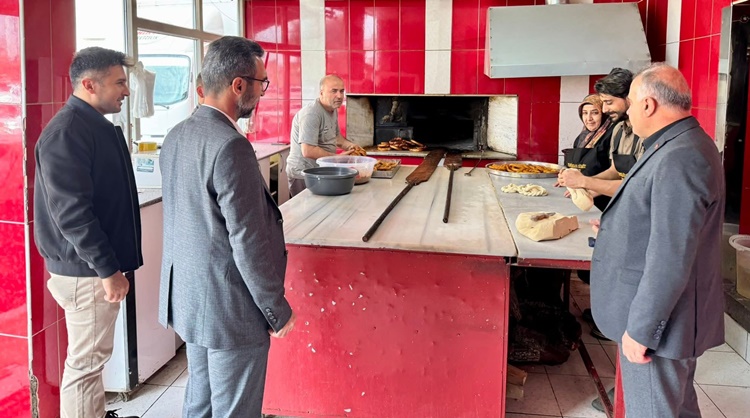 AK Parti’den Esnaf Ziyareti