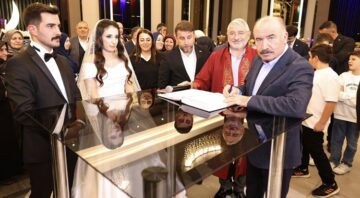 Vali Çalgan, Gazimizin Oğlunun Nikâh Şahitliğini Yaptı