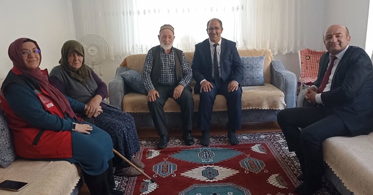 Şehit Ailesine Anlamlı Ziyaret