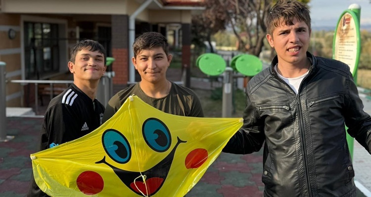 Rengârenk Uçurtmalar Gökyüzüyle Buluştu