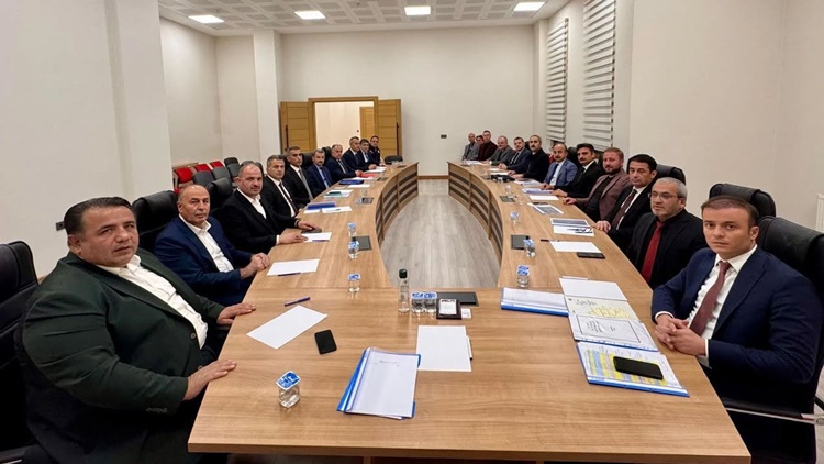 Kaya, Alaca’ya Yapılacak Hizmetleri Peş Peşe Sıraladı