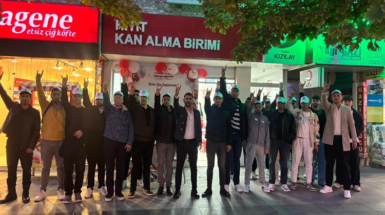 Ülkü Ocakları’ndan Kızılay’a Anlamlı Destek!