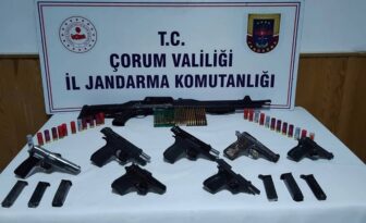 Çok Sayıda Silah Ele Geçirildi