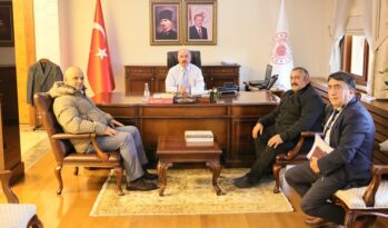 Vali Çalgan, Köy Muhtarlarını Makamında Kabul Etti