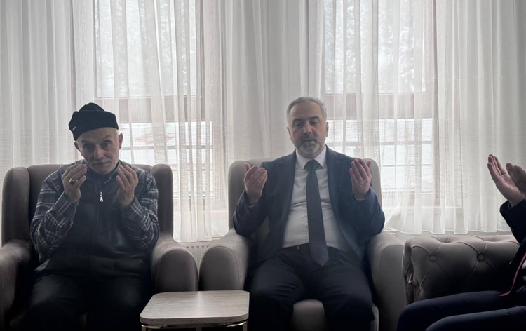 İl Müftüsü Yıldırım’dan Şehit Babasına Anlamlı Ziyaret