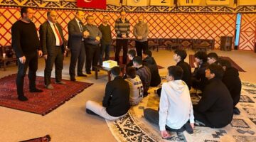Başarılı Öğrenciler Çorum Obası’nda Ödüllendirildi