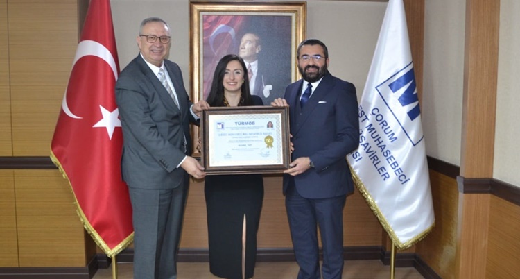 SMMM Odası’nda Ruhsat Töreni Düzenlendi