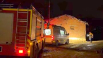 Tek Katlı Ev Yangında Kül Oldu