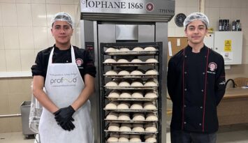 Bu Lisede Günde 10 Bin Tam Buğday Ekmeği Üretiyorlar