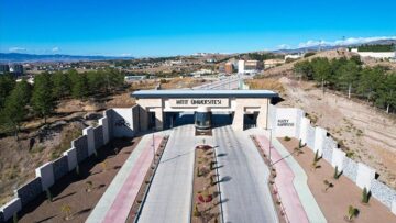 Hitit Üniversitesi 462 Öğrencisini Sektöre Hazırladı