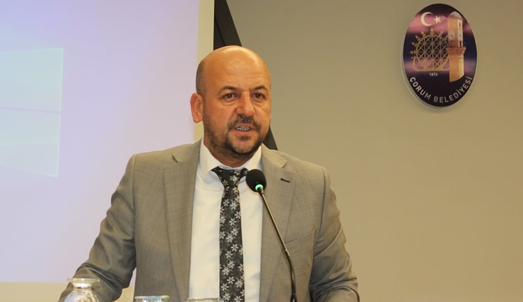 “Asıl Sorun Geçim Sıkıntısı, Suni Gündemlere Kapılmayalım”
