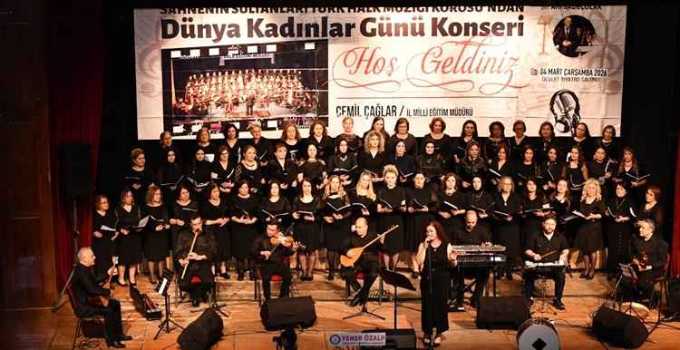 Sahnenin Sultanları 8 Mart’a Özel Türkü Rüzgârı Estirdi
