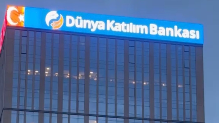Dünya Katılım Bankası 23 Nisan Coşkusuna Katıldı