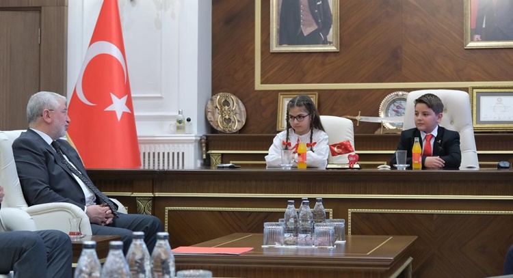 Başkanlık Koltuğu Çocuklara Emanet