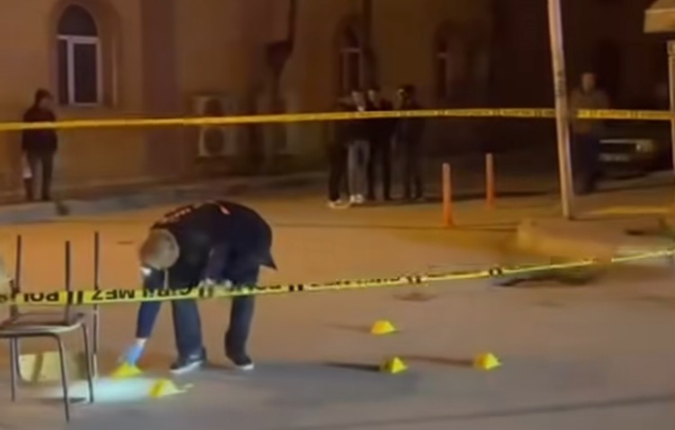 Abdibey Camii Önünde Silahlı Saldırı: 1 Yaralı