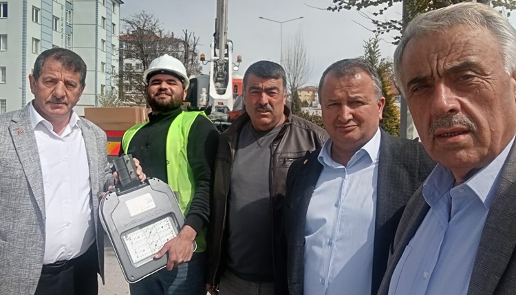 Sanayi Sitesi’nin Cadde ve Sokak Aydınlatmaları Yenilendi