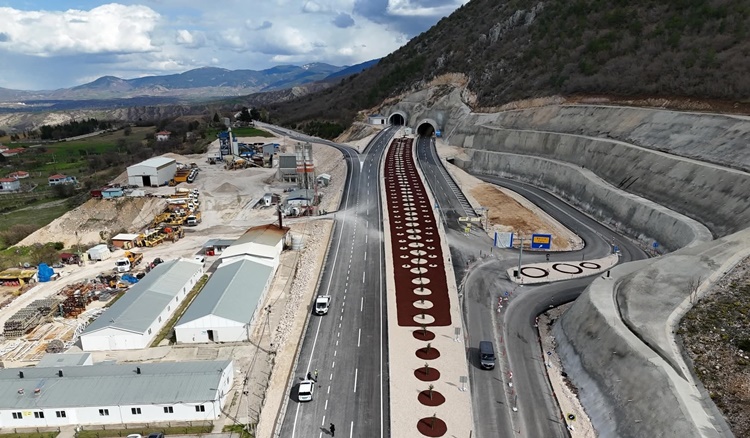 Kırkdilim Tüneli Ulaşıma Açıldı