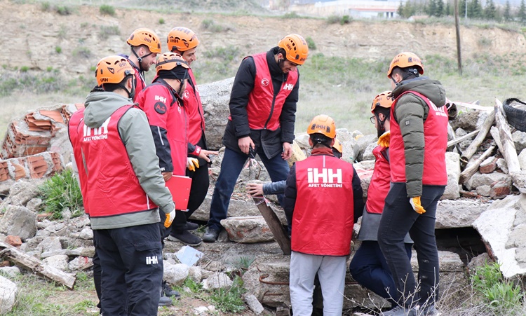 Çorum’da Kentsel Arama Kurtarma Eğitimi Gerçekleştirildi